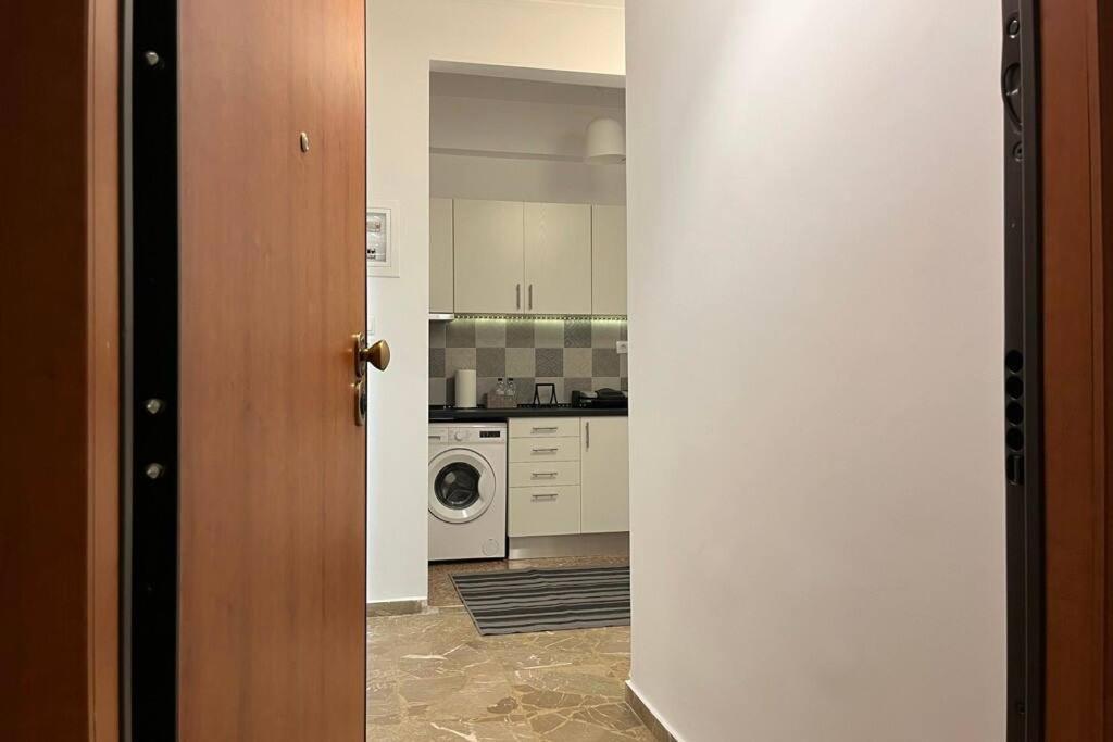 Pame Rentals - Ideal For 2 In Pagrati Αθήνα Εξωτερικό φωτογραφία