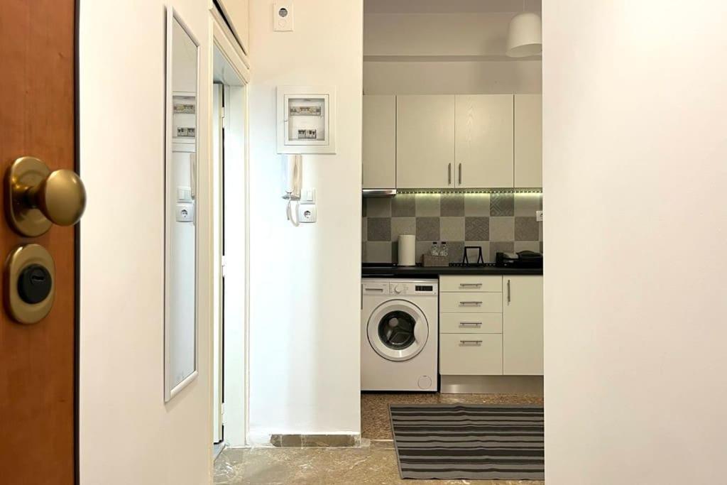 Pame Rentals - Ideal For 2 In Pagrati Αθήνα Εξωτερικό φωτογραφία